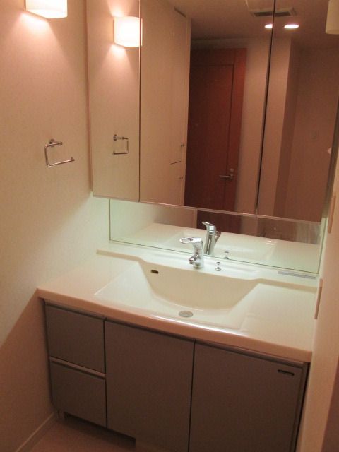 洗面設備　洗面所