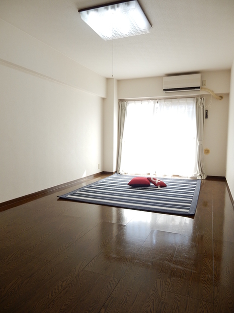 居室・リビング　同タイプのお部屋です