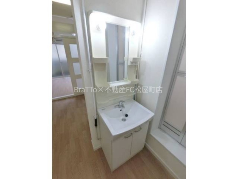 洗面設備　独立洗面台