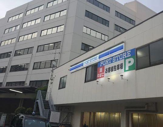 コンビニ　ローソン ポートストア海岸店（コンビニ）まで165m