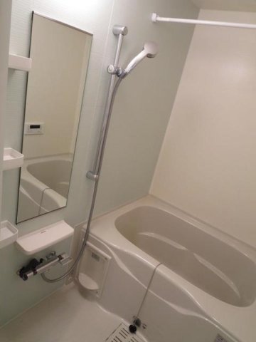 バス・シャワールーム　ゆったり過ごせるお風呂です