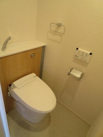 トイレ　ゆったりとした空間のトイレです