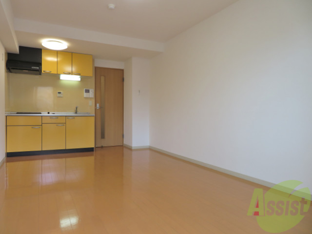 居室・リビング　広めのワンルームでキレイで使いやすそうですねー