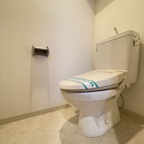 トイレ　同仕様タイプです