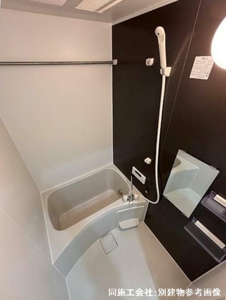 バス・シャワールーム　雨の日でも安心の浴室乾燥機付きです♪