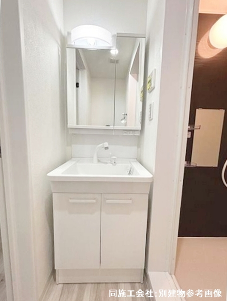 洗面設備　身支度に欠かせない独立洗面台♪