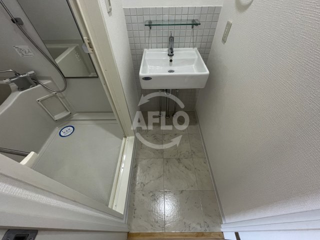 洗面設備　ルクレ新町レジデンス　洗面脱衣所