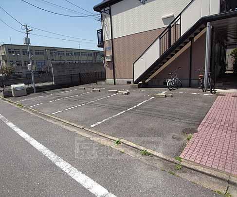 駐車場　駐車場完備です。