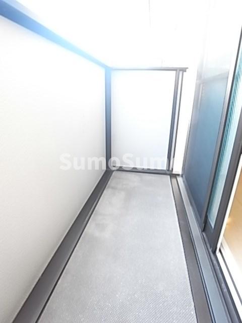 バルコニー　開放的で明るい空間を演出してくれるバルコニーです