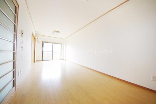 居室・リビング　ＬＤＫ１２帖