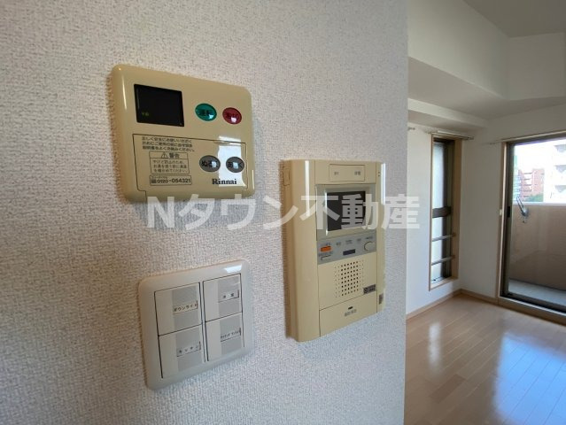 セキュリティ　モニターホンです