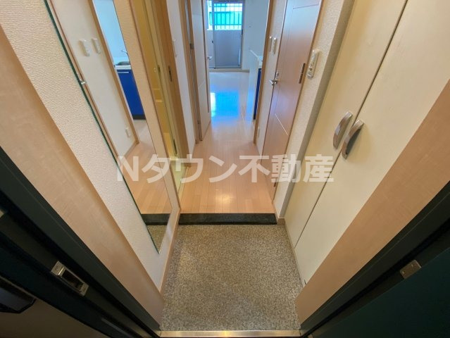 玄関　明るい玄関です