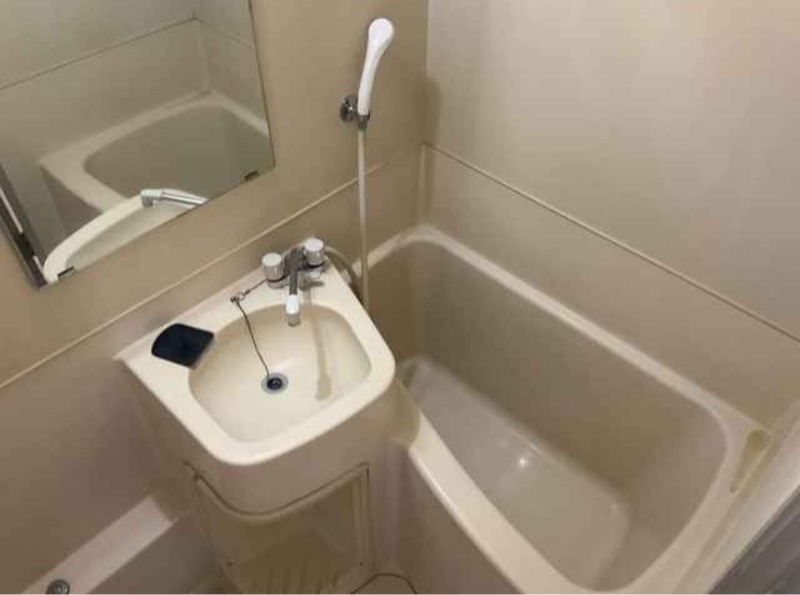 バス・シャワールーム　図面と現状に相違がある場合には現状を優先