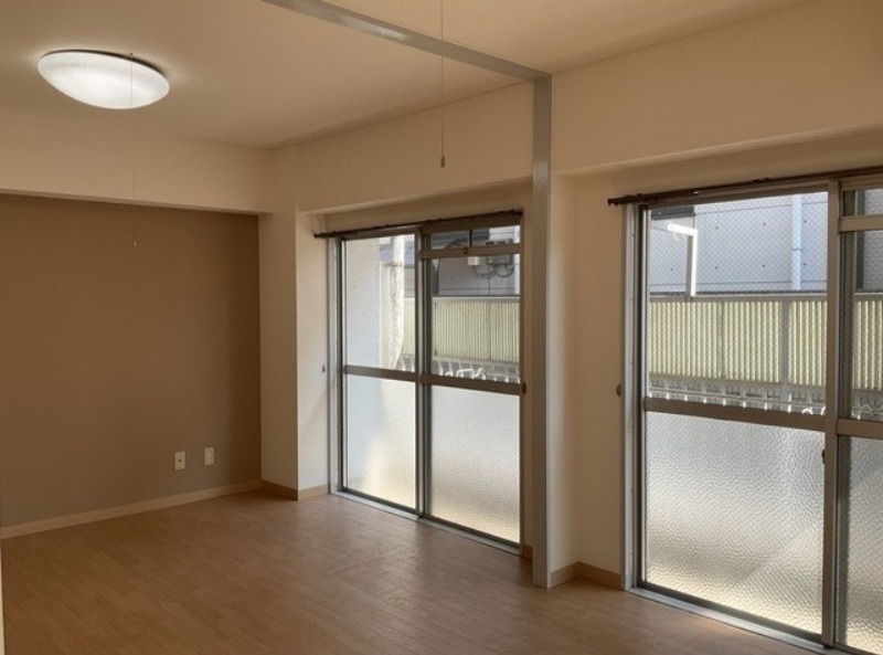 居室・リビング　図面と現状に相違がある場合には現状を優先