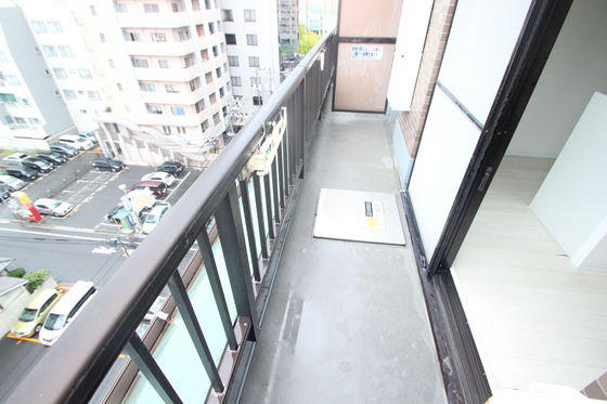 バルコニー　※別号室の写真です