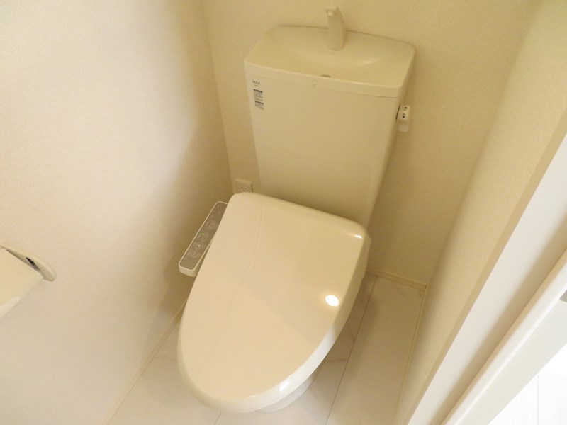 トイレ　同物件別部屋