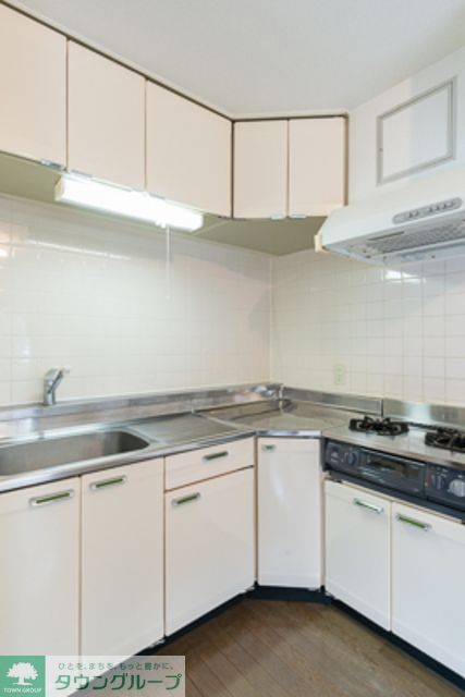 キッチン　※写真は同タイプ住戸です。