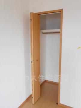 収納　クローゼット