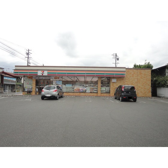 コンビニ　セブンイレブン大町九日町店（コンビニ）まで376m