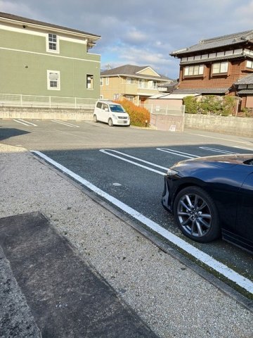 駐車場　駐車場完備です