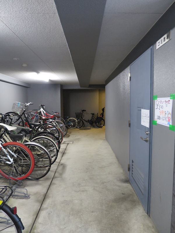 駐車場　※駐輪場