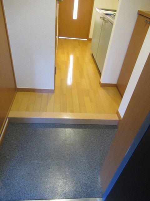 玄関　※参考写真