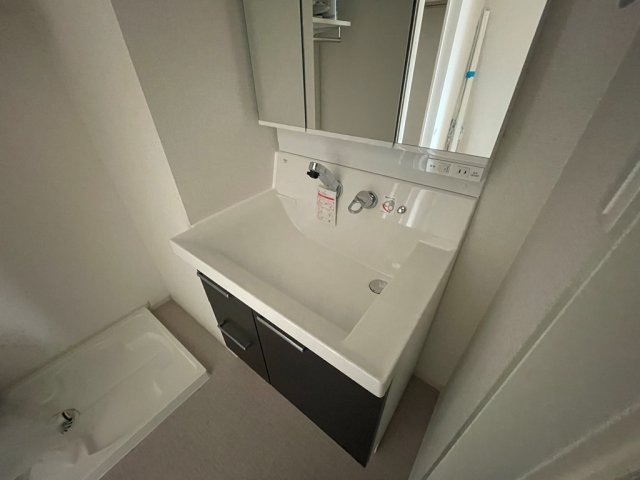 洗面設備　洗髪洗面化粧台付き♪