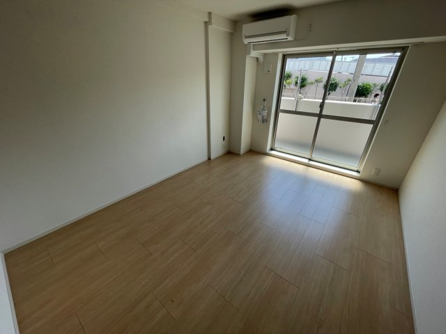 居室・リビング　エアコン付きで初期費用を抑えられます☆