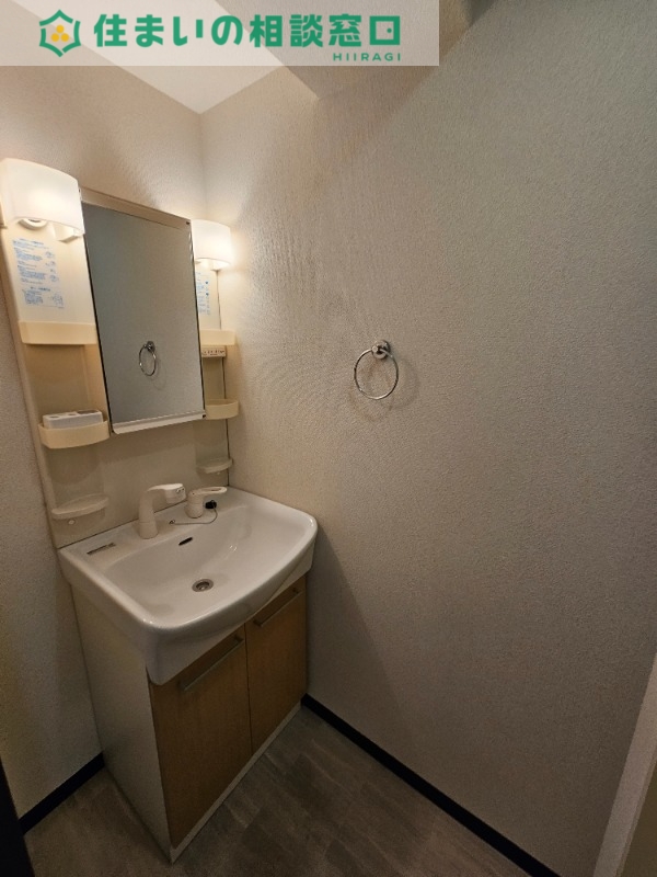 洗面設備　同型