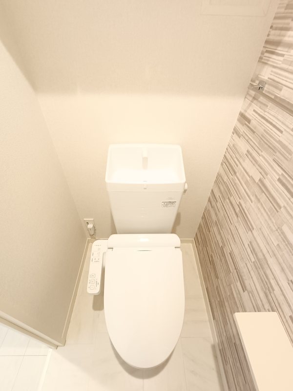 トイレ　※同タイプ別居室のお写真です。