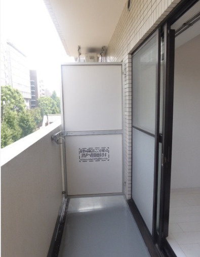 バルコニー　バルコニー　※別室参考写真