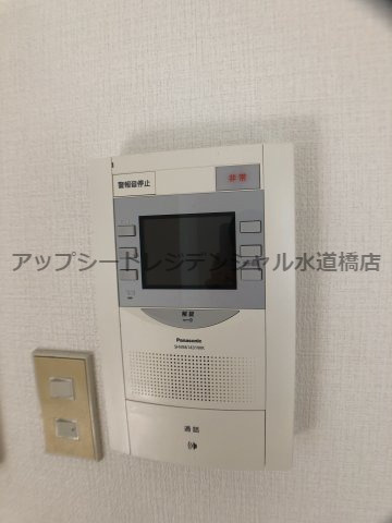 セキュリティ　モニター付きインターホン　※別室参考写真