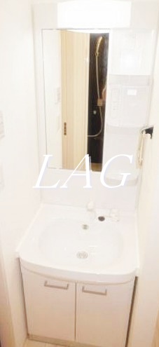 洗面設備　独立洗面台です。