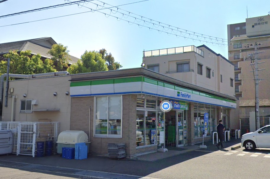 コンビニ　ファミリーマート 姫路玉地店（コンビニ）まで332m