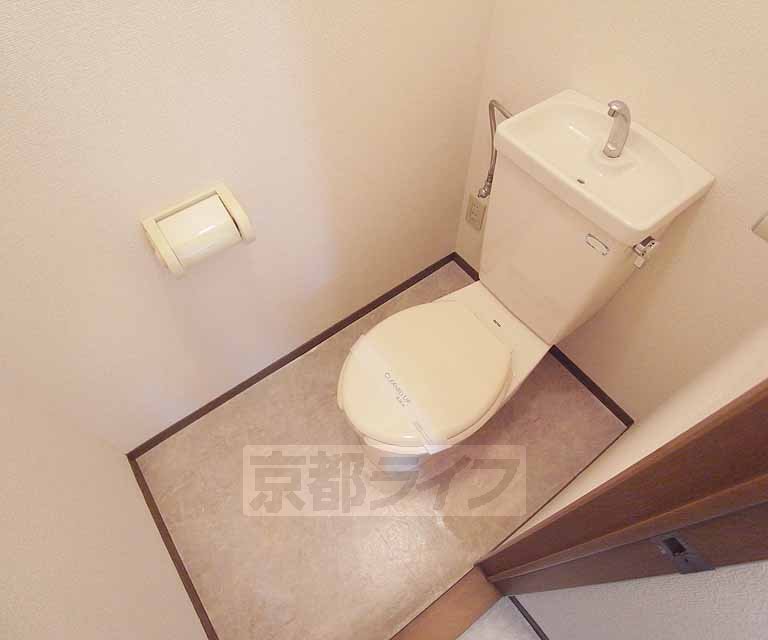 トイレ　落ち着いたトイレです！