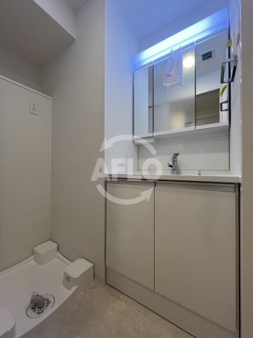 洗面設備　スプランディッドライズ新大阪ノース　洗面台