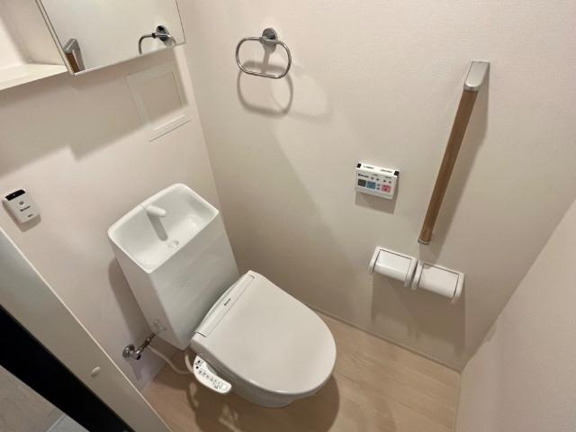 トイレ　トイレ