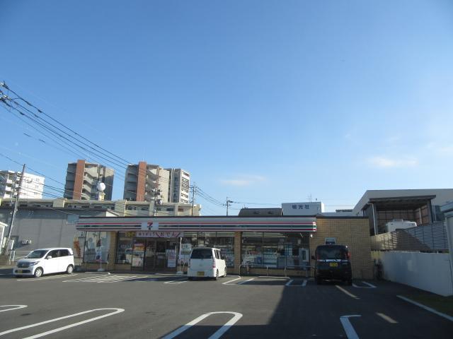 コンビニ　コンビニ（コンビニ）まで190m