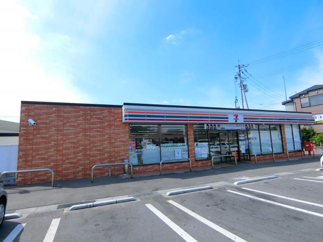 コンビニ　セブンイレブン（コンビニ）まで968m
