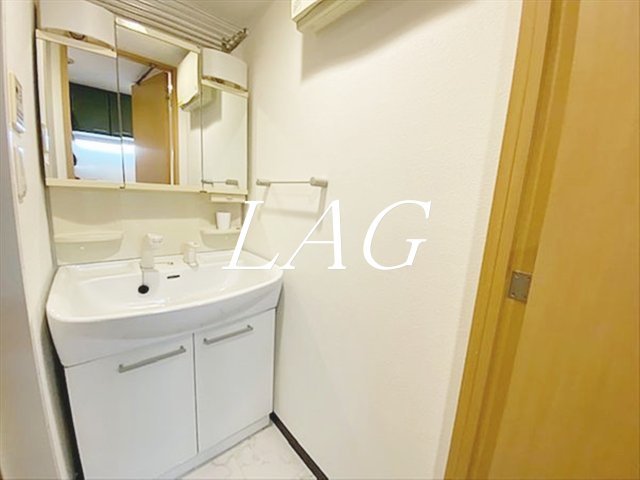 洗面設備　洗面台です。