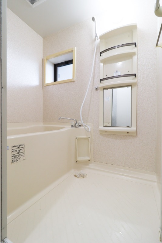 バス・シャワールーム　図面と現状に相違がある場合には現状を優先