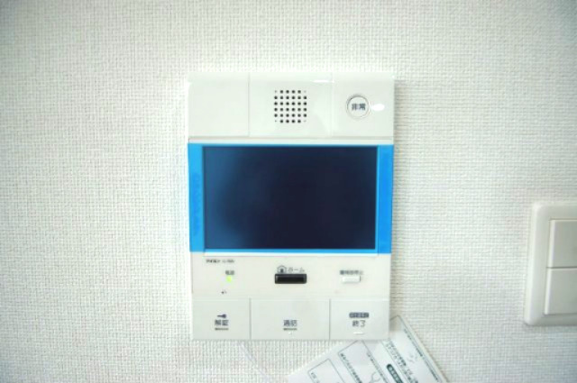 セキュリティ　来訪者が確認できて安心の「TVモニターホン」