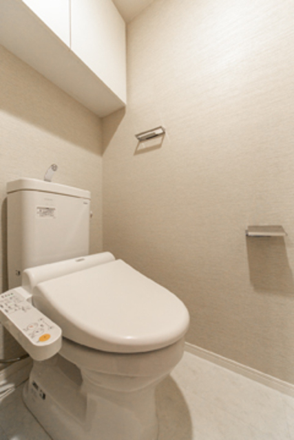 トイレ　※写真は同タイプ住戸です。