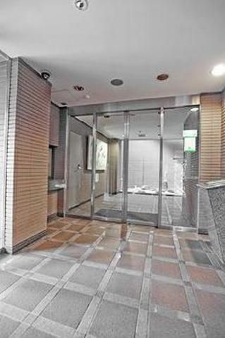 エントランス　オートロック付き