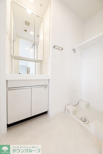 洗面設備　※写真は同タイプ住戸です。