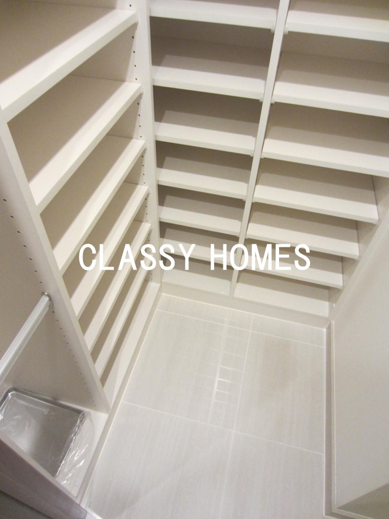 玄関　2019年竣工　パークコート浜離宮ザ・タワー：玄関収納