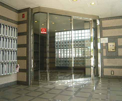 ロビー　入り口です。