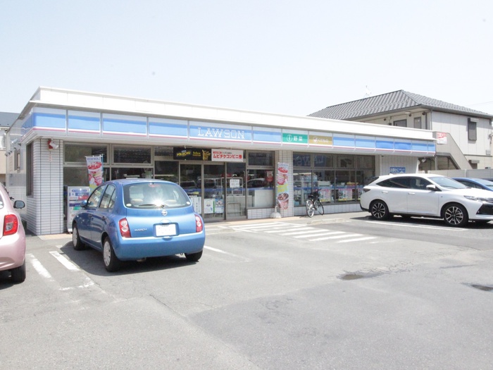 コンビニ　ローソン 港北鳥山町店（コンビニ）まで850m