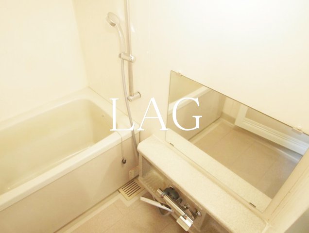 バス・シャワールーム　お風呂です。