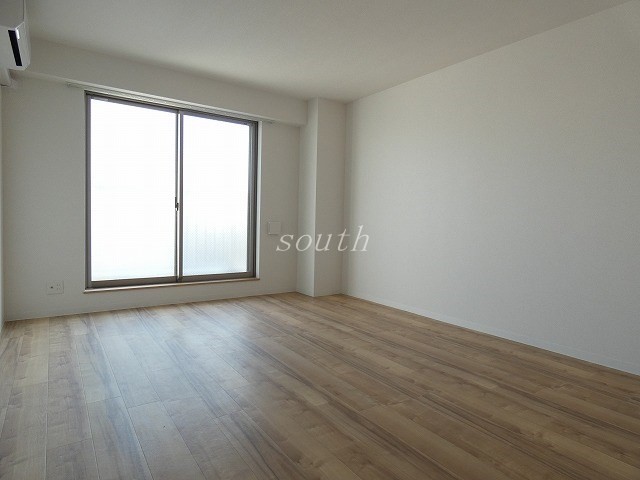 居室・リビング　洗練された清潔感漂う清楚な仕上がり